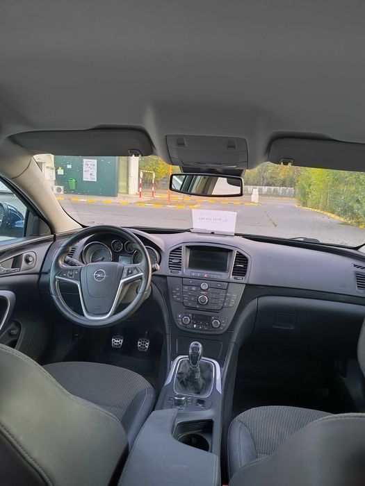 Opel Insignia Sports Tourer 2010
