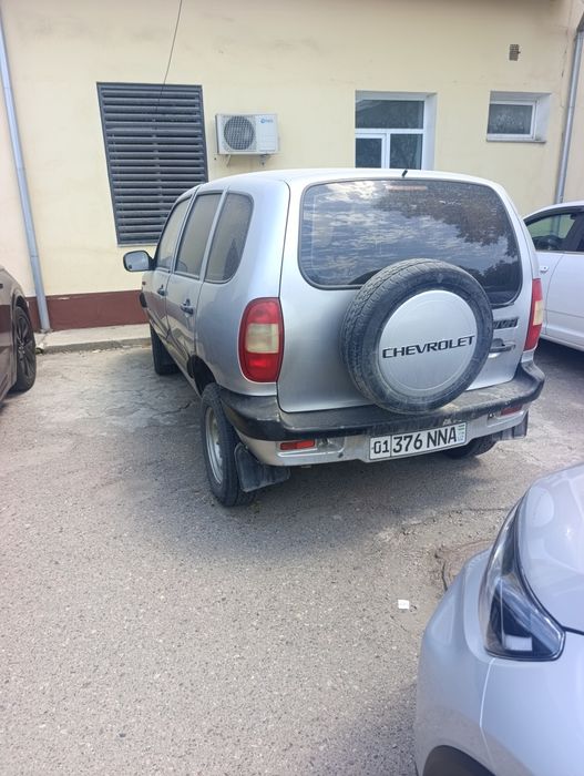 Lada Niva 2005 benzin