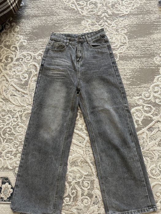 Прдам женские джинсы