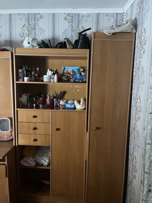 Продам комнатный гарнитур