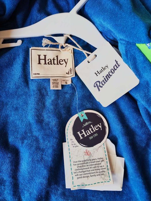 Ново детско яке за дъжд / дъждобран Hatley - размер 5г.