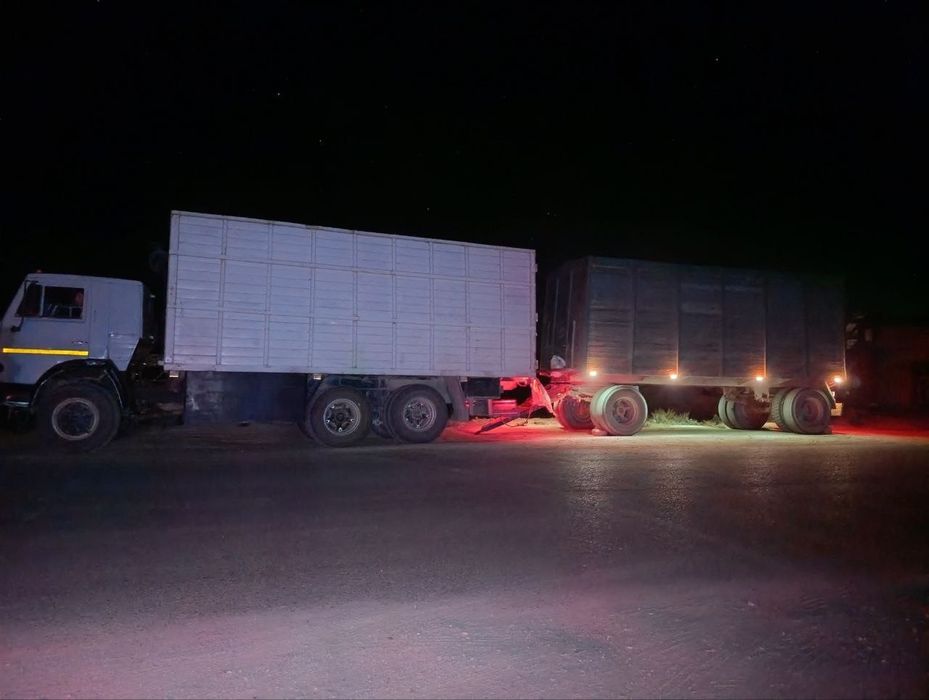 Kamaz pritsep sotiladi Qashqadaryo viloyati Koson tumanida
