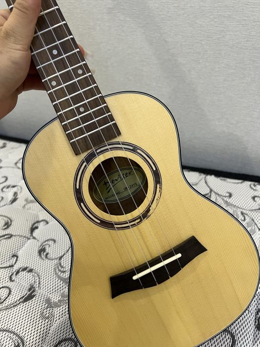 Укулеле Deviser