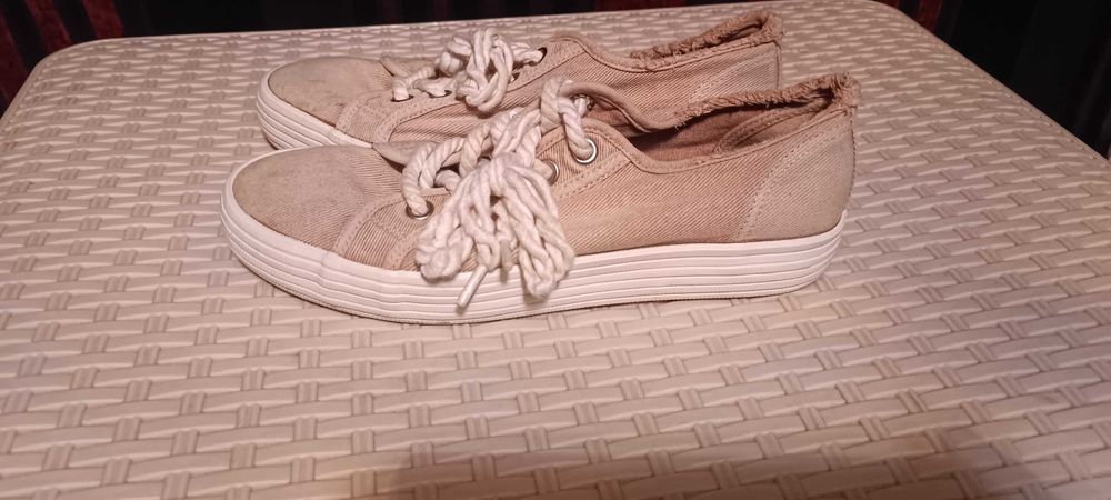 Женская обувь всё по 2.500