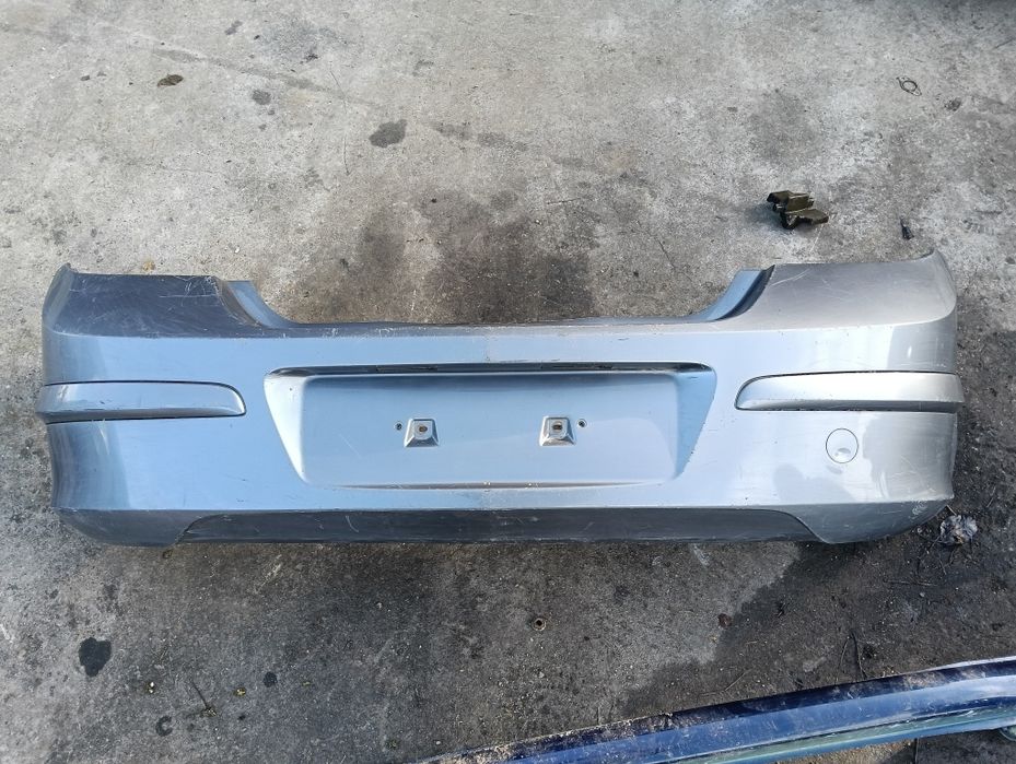 Bara spate Opel Astra H Berlina