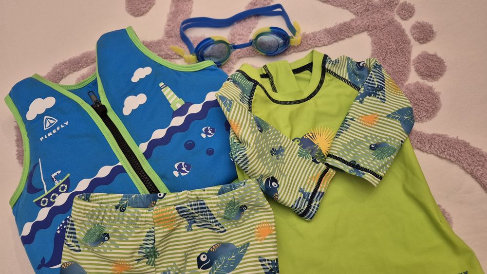 Бански за момче 92
Като ново
Цветовете са уникални.
92 размер
Целият к