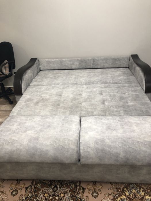 Продам диван с креслом