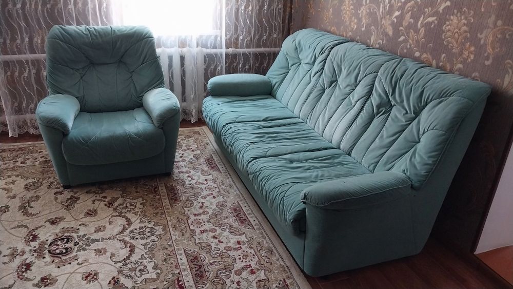 Диван с креслами