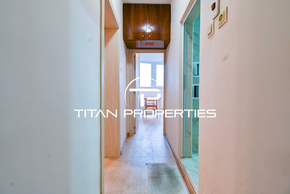 Дава се под наем Двустаен апартамент в София, Полигона - 66 кв.м за 561 € - Снимка #3