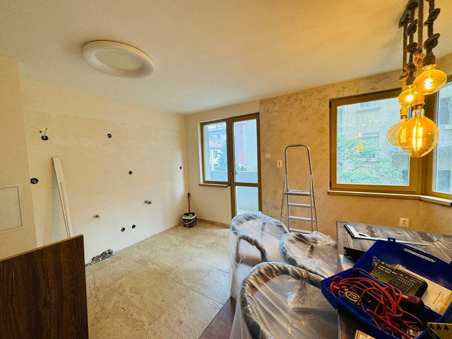 Продава се Тристаен апартамент в Бургас, Лазур - 120 кв.м за 2334 €/кв.м - Снимка #4