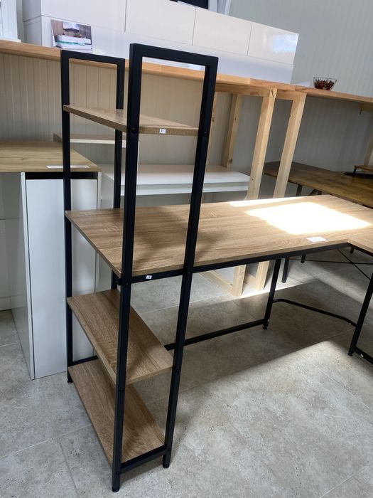Birou+mini biblioteca