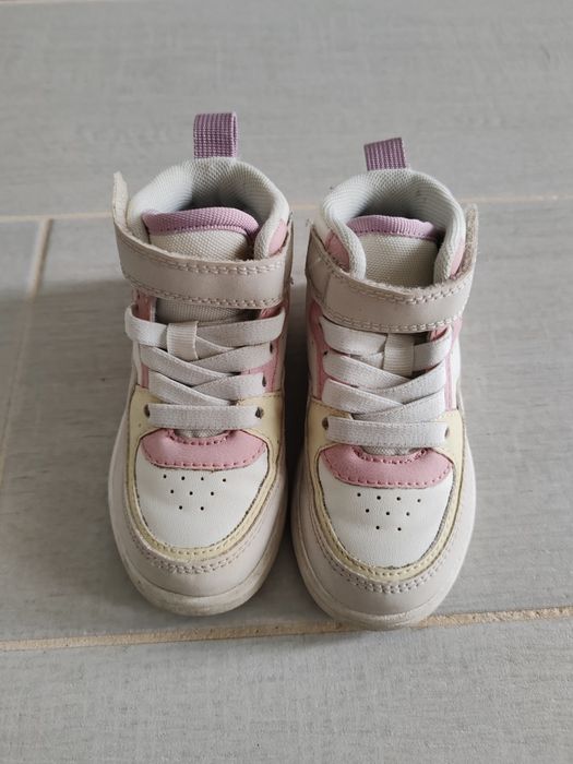 Papuci sport HM măr 22