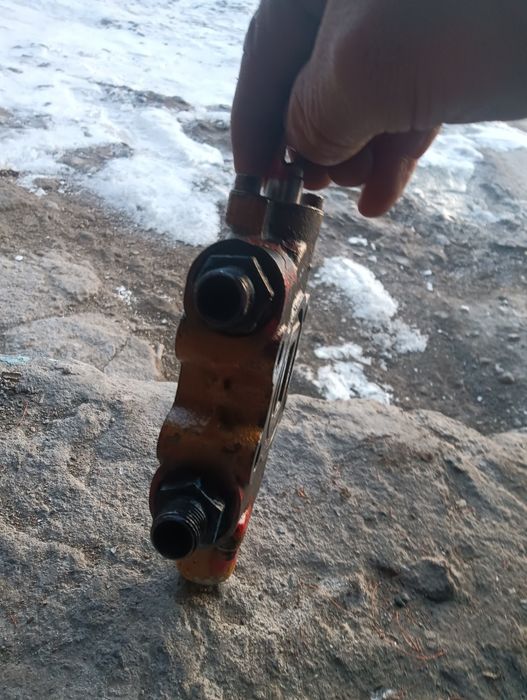 Секция гидрораспределителя юник