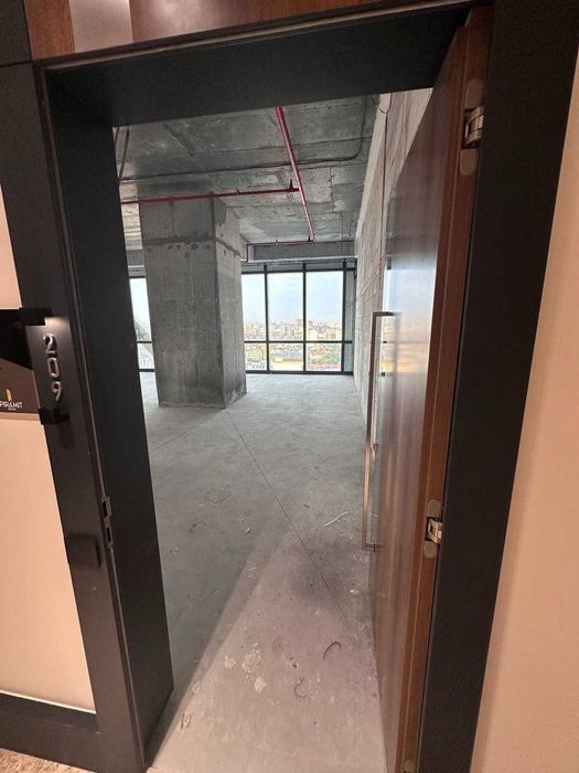 Сдается в аренду помещение в PIRAMIT TOWER!
