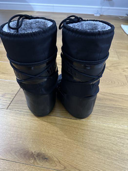 Moon boot marime 35-38