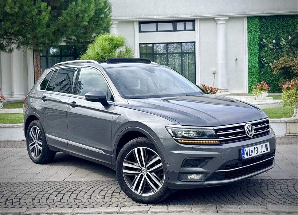 VOLKSWAGEN Tiguan