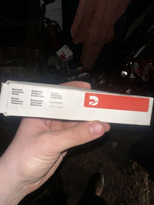Продам cummins запчасти оригинал