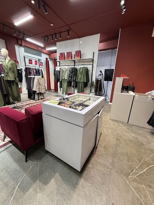 Продается стеллаж