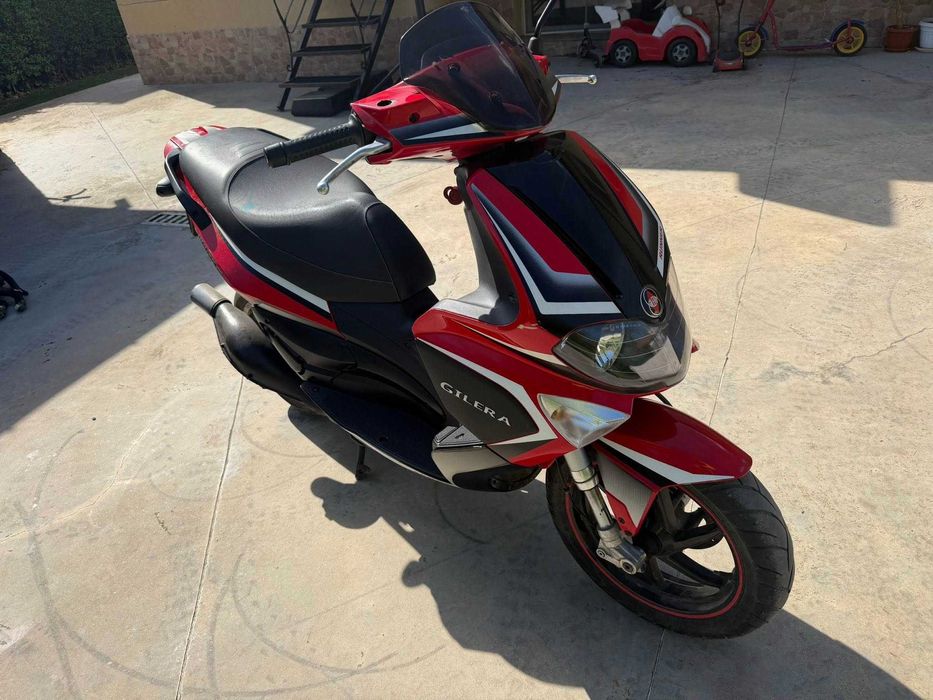 скутер мотпед gilera runner c46 sport 49 кубика / 2 тактов / водно охлаждане