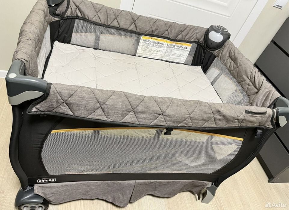 Фирменный манеж Chicco