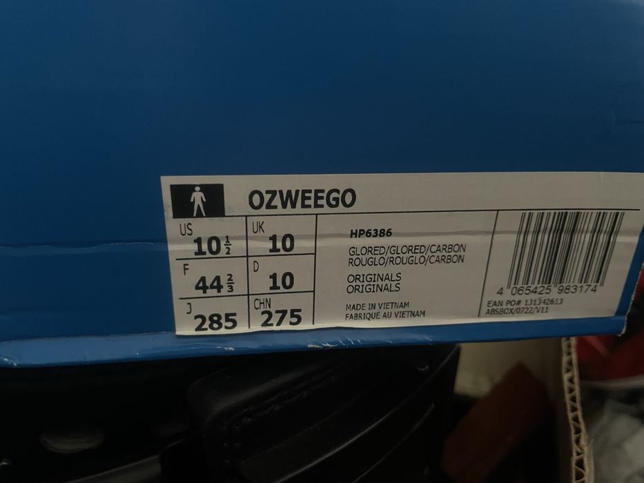 Adidas ozweego новые