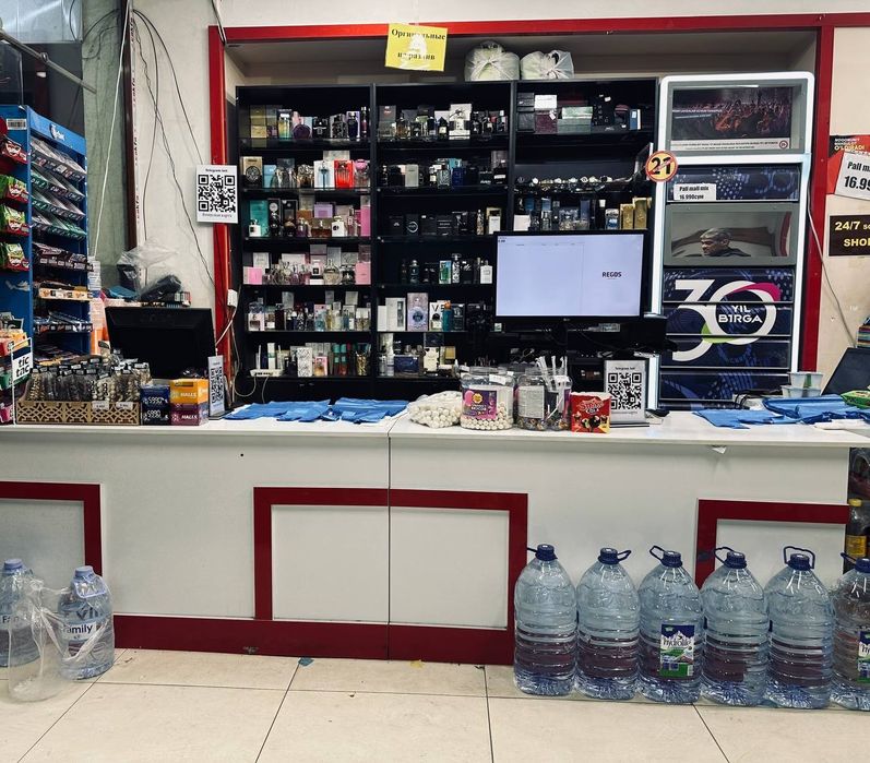 Продаётся кассовый стол