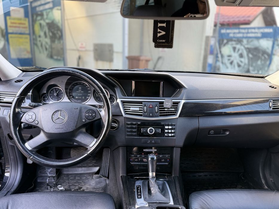 MERCEDES-BENZ E-Class 2010 — imagine 5