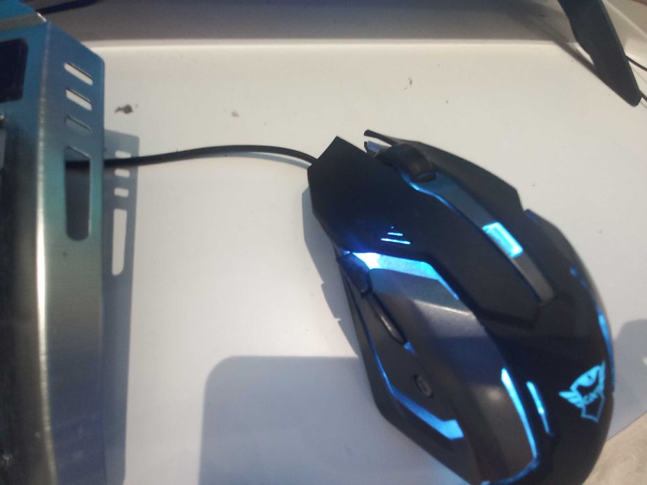 Геймарска клавиатура и мишка с кутия RGB (марката е GXT)