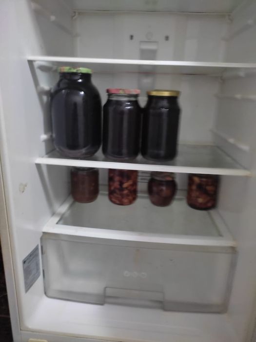 Продам холодильник