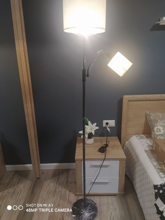 Lampadar, lampa podea