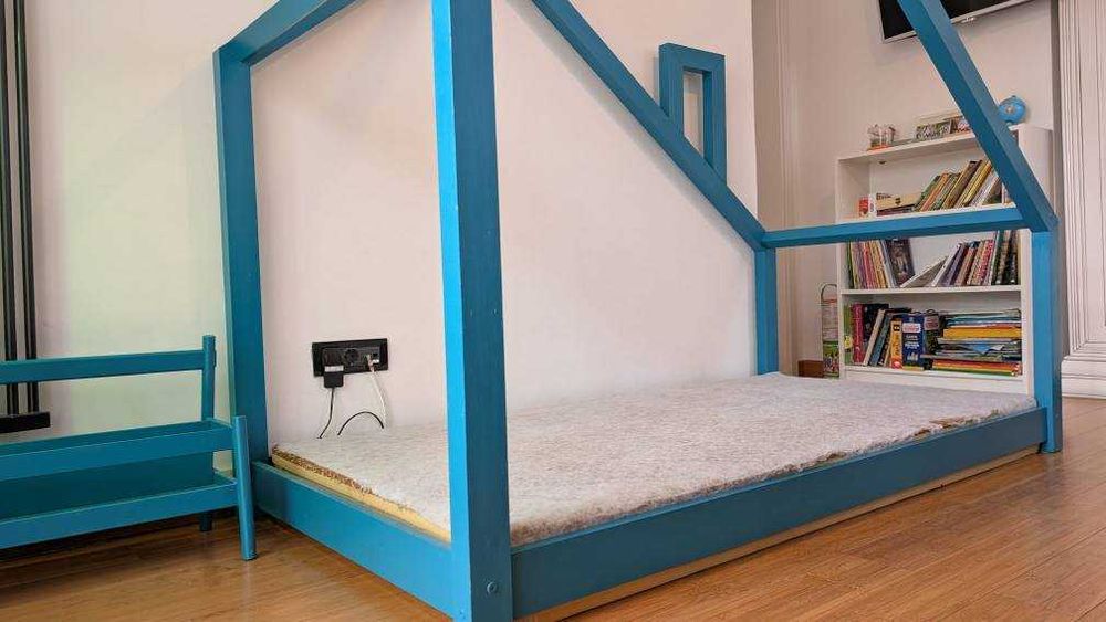 Pat casuta Montessori