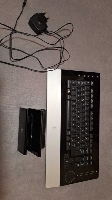 Logitech DiNovo Edge SI DINOVO mini – Tastatură Bluetooth Premium