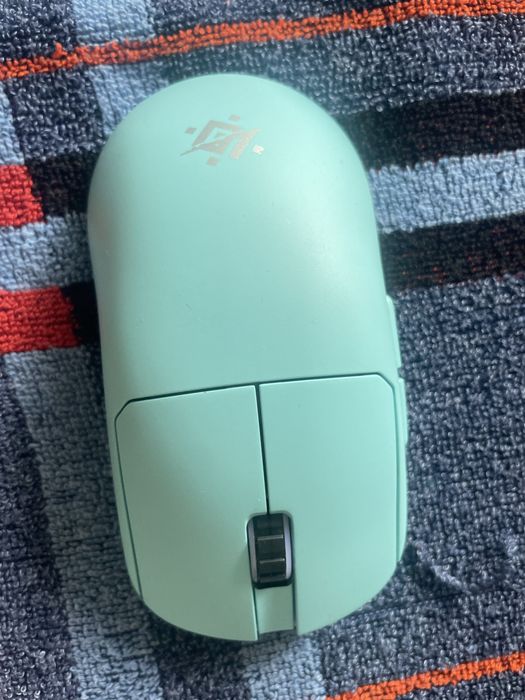 Продам мышку defender