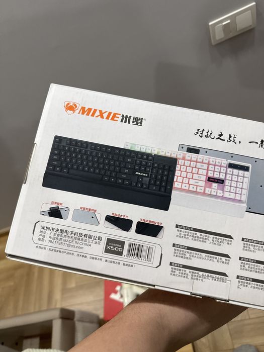 Игровая RGB-клавиатура MIXIE X500