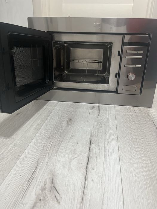 Cuptor microunde încorporabil Amica AMM20G1BI, 20L, Grill, 800W