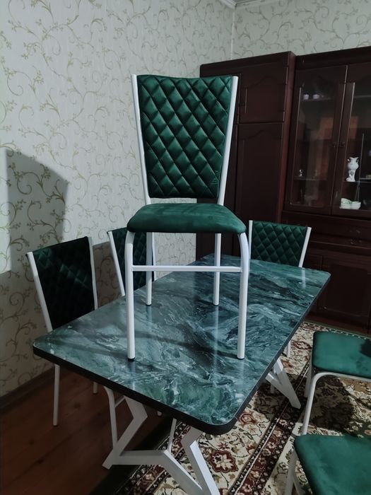 Кухонный стол +стулья