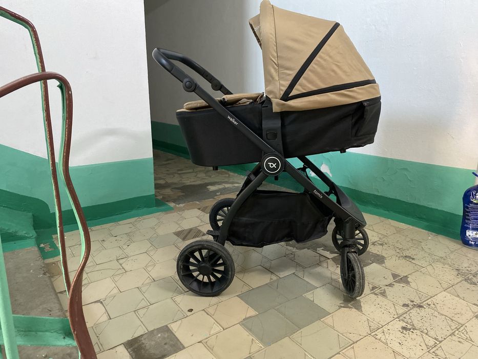 Продам детскую коляску