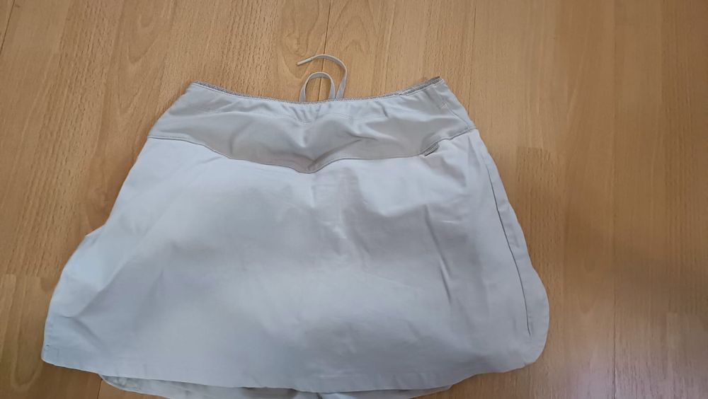 Туристическа пола панталон Quechua