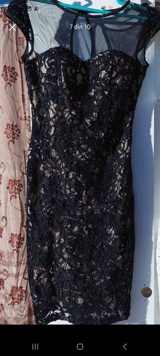 Vând cinci rochițe