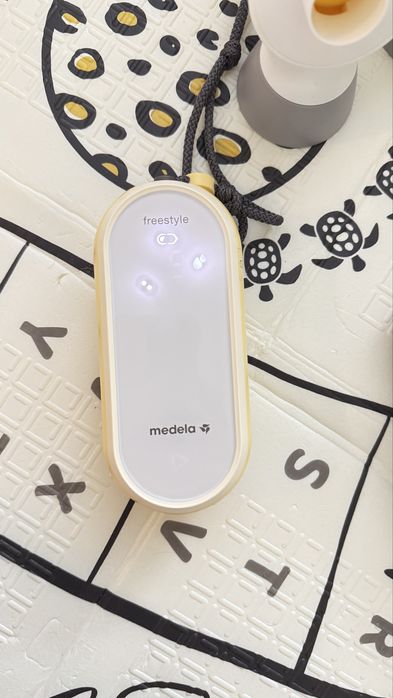 Помпа за кърма Medela Freestyle Flex