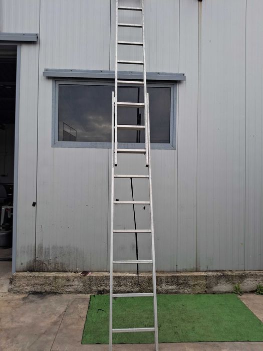 Алуминиева стълба