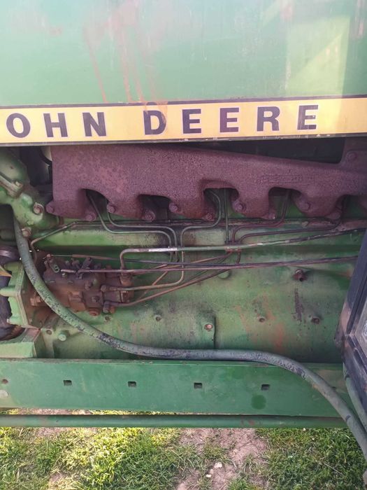 Vând John Deere