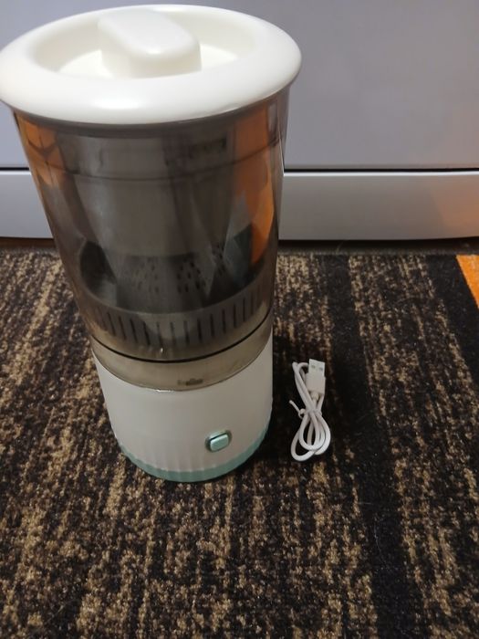 Цитруспреса с USB кабел