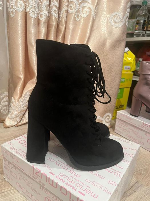 Продается зимние сапоги