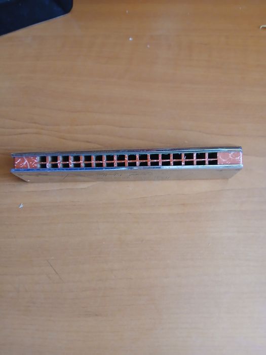 Muzicuță veche funcțională - instrument muzical retro