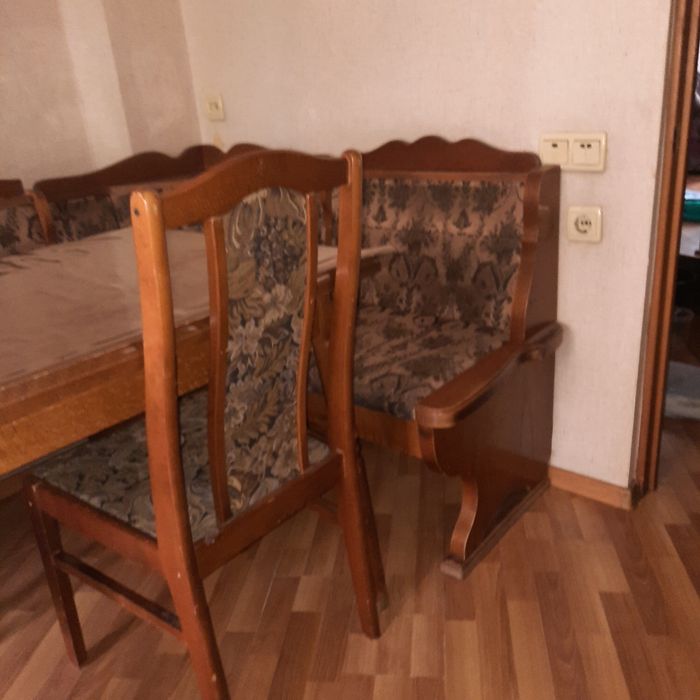 Кухонный гарнитур и уголок