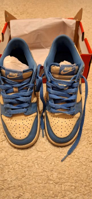 Adidasi Nike pentru copii.