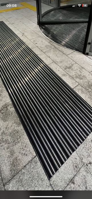 Придверная решетка металлическая