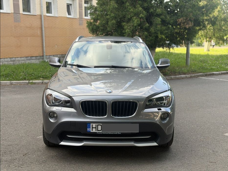 Bmw X1 xDrive, an 2011, motor 2.0 diesel x-drive 
177 CP, Euro 5,
