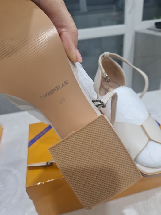 Кожанные туфли . Новые